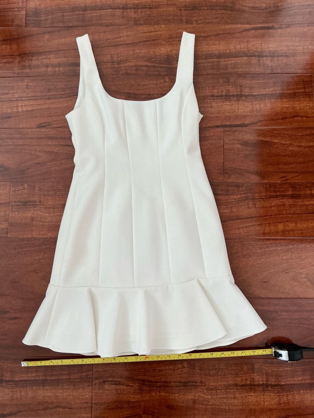 BCBGMaxAzria White Scoop-Neck Flared-Hem Mini Dress